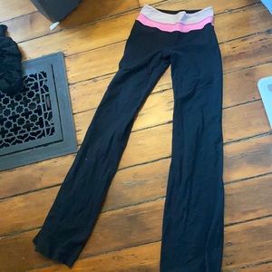 Flare lululemon yoga pants